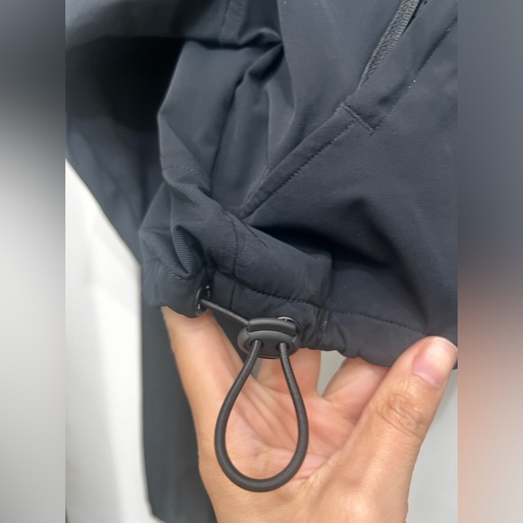 ALO Yoga Cropped 1/4 Zip Alumni Pullover black Sz M - Picture 4 of 6